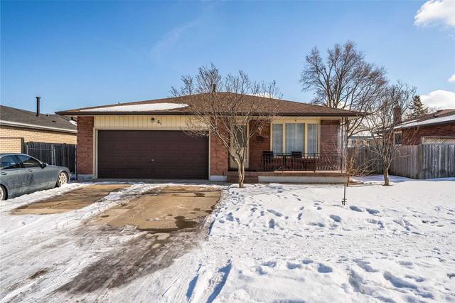 61 Juniper Dr, House detached with 3 bedrooms, 2 bathrooms and 5 parking in Hamilton ON | Image 1