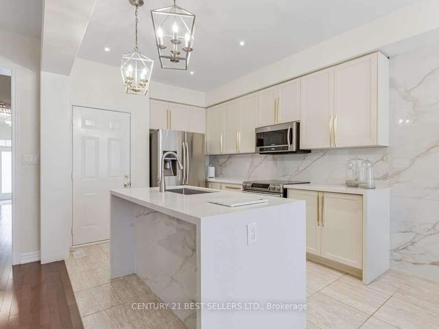 24 Killington Ave, House semidetached with 4 bedrooms, 3 bathrooms and 4 parking in Vaughan ON | Image 5