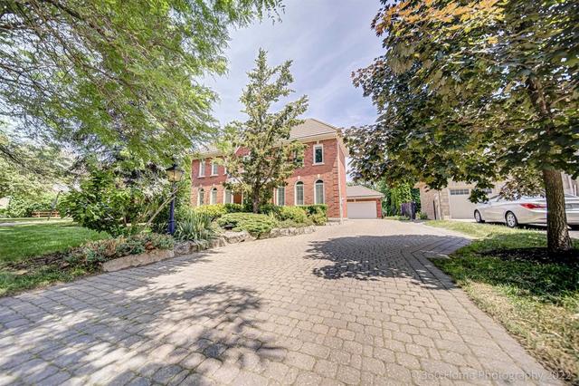 5171 Rothesay Crt, House detached with 4 bedrooms, 5 bathrooms and 12 parking in Mississauga ON | Image 12