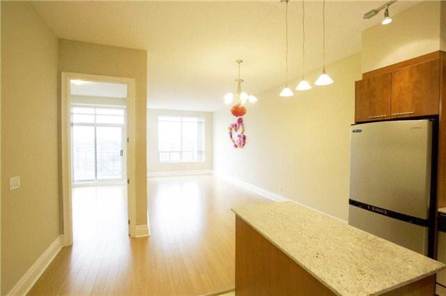 uph11 - 39 Galleria Pkwy, Condo with 2 bedrooms, 2 bathrooms and 1 parking in Markham ON | Image 3