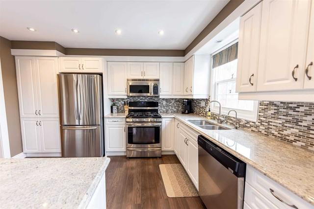 25 Stornwood Crt, Townhouse with 2 bedrooms, 3 bathrooms and 2 parking in Brampton ON | Image 20