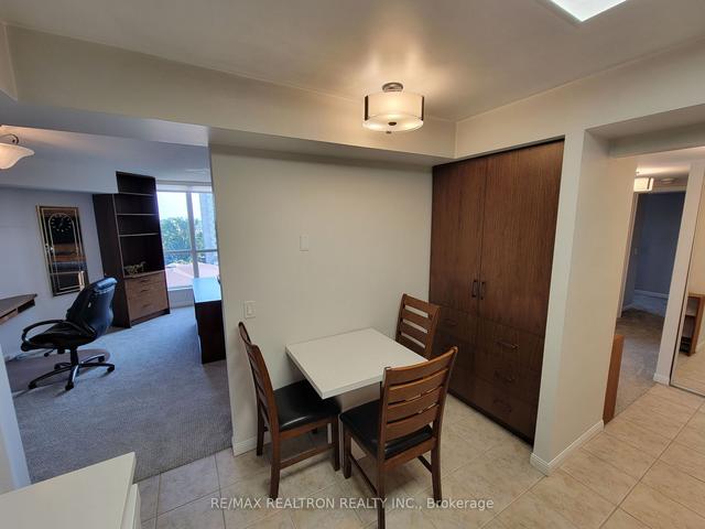 801 - 2 Neptune Dr, Condo with 2 bedrooms, 2 bathrooms and 1 parking in Toronto ON | Image 28