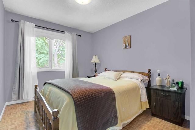 5945 King St, House detached with 3 bedrooms, 1 bathrooms and 12 parking in Caledon ON | Image 13