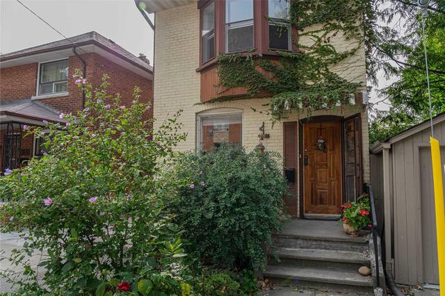 1035 Davenport Rd, House detached with 4 bedrooms, 2 bathrooms and 1 parking in Toronto ON | Image 12