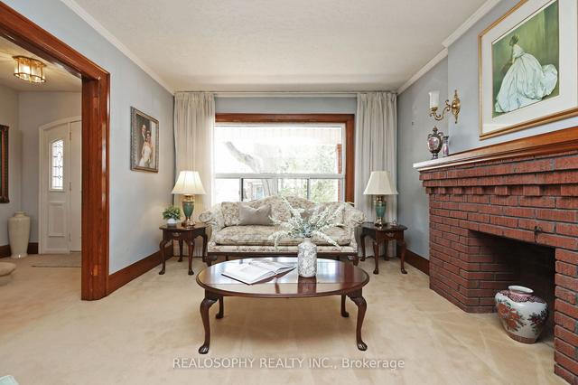 1 Slade Ave, House detached with 4 bedrooms, 2 bathrooms and 1 parking in Toronto ON | Image 33