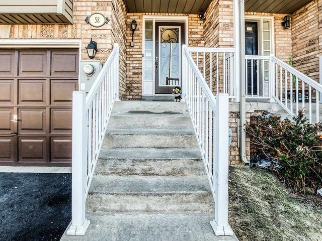 58 Dunlop Crt, House attached with 3 bedrooms, 3 bathrooms and 3 parking in Brampton ON | Image 12