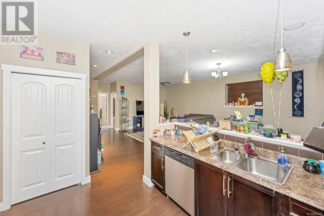 1153 Deerview Pl, House detached with 6 bedrooms, 3 bathrooms and 4 parking in Langford BC | Image 48
