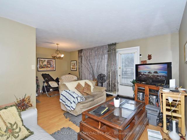 204 - 5877 Bathurst St, Townhouse with 2 bedrooms, 1 bathrooms and 1 parking in Toronto ON | Image 8