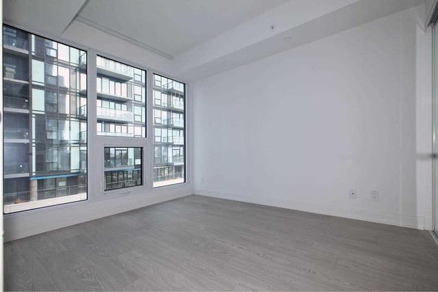 1002 - 181 Dundas St E, Condo with 1 bedrooms, 1 bathrooms and null parking in Toronto ON | Image 12