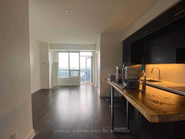 3219 - 5 Sheppard Ave E, Condo with 1 bedrooms, 1 bathrooms and 1 parking in Toronto ON | Image 1