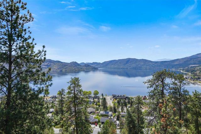 4193 6th Avenue, House detached with 3 bedrooms, 2 bathrooms and 6 parking in Peachland BC | Card Image