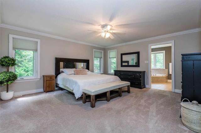 323 Scarlett Line, House detached with 4 bedrooms, 4 bathrooms and 18 parking in Oro Medonte ON | Image 7
