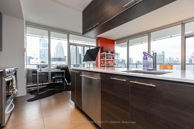 2803 - 1 Market St, Condo with 2 bedrooms, 2 bathrooms and 1 parking in Toronto ON | Image 4
