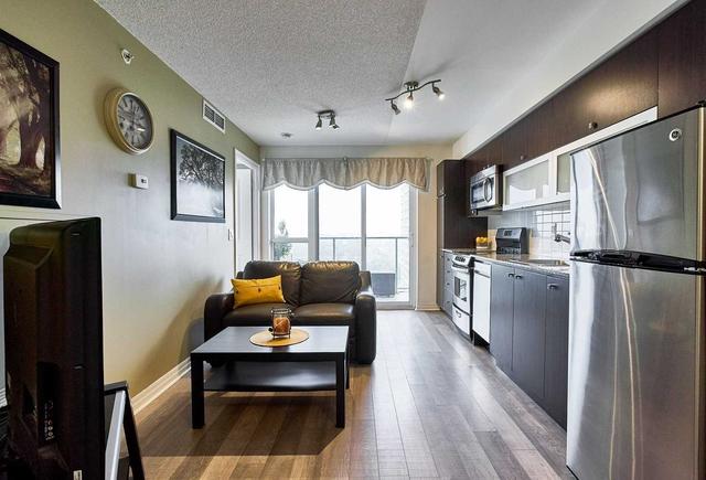 1704 - 275 Yorkland Rd, Condo with 1 bedrooms, 1 bathrooms and 1 parking in Toronto ON | Image 10