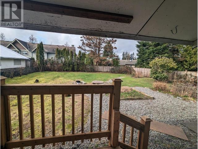 11639 Adair Street, House detached with 2 bedrooms, 1 bathrooms and null parking in Maple Ridge BC | Image 2