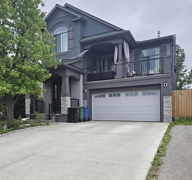 59 Castlebrook Road Ne, House detached with 5 bedrooms, 3 bathrooms and 4 parking in Calgary AB | Image 3
