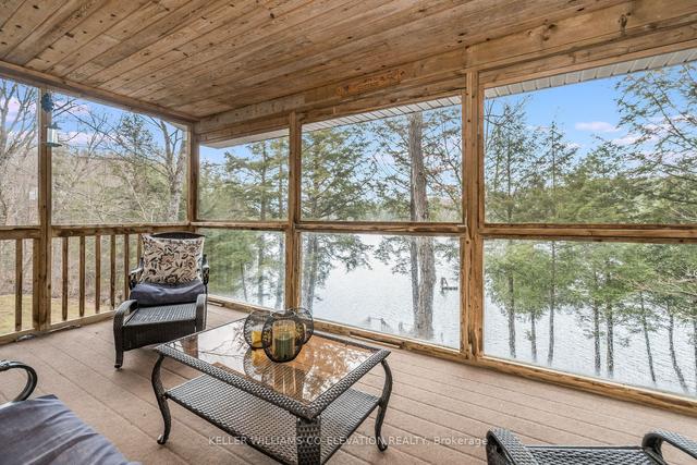 250 Simmons Lake Rd, House detached with 2 bedrooms, 1 bathrooms and 10 parking in Magnetawan ON | Image 8