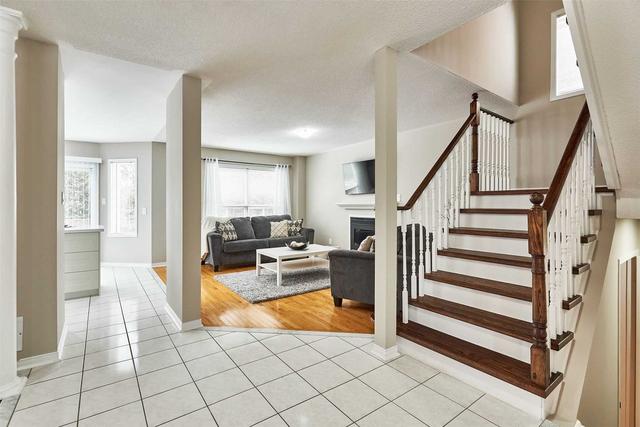 44 Strickland Dr, House detached with 4 bedrooms, 4 bathrooms and 6 parking in Ajax ON | Image 6