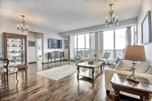 lph06 - 23 Lorraine Dr, Condo with 2 bedrooms, 2 bathrooms and 1 parking in Toronto ON | Image 24