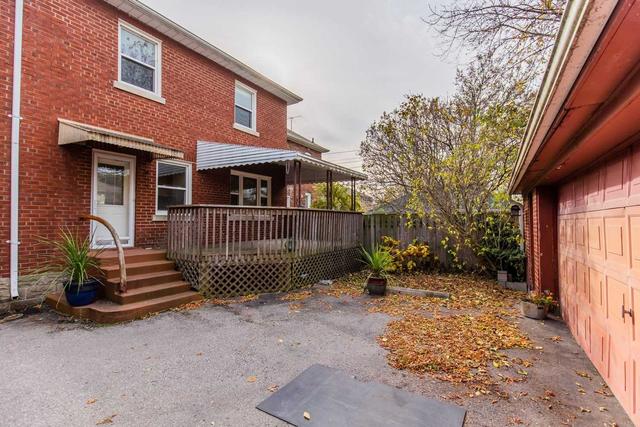 34 Emerald Cres, House detached with 4 bedrooms, 3 bathrooms and 3 parking in Toronto ON | Image 33