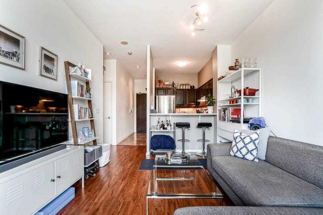 1616 - 7 King St E, Condo with 1 bedrooms, 1 bathrooms and 1 parking in Toronto ON | Image 5
