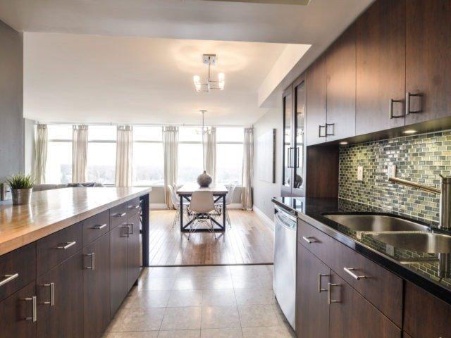 1002 - 900 Yonge St, Condo with 2 bedrooms, 2 bathrooms and 1 parking in Toronto ON | Image 5