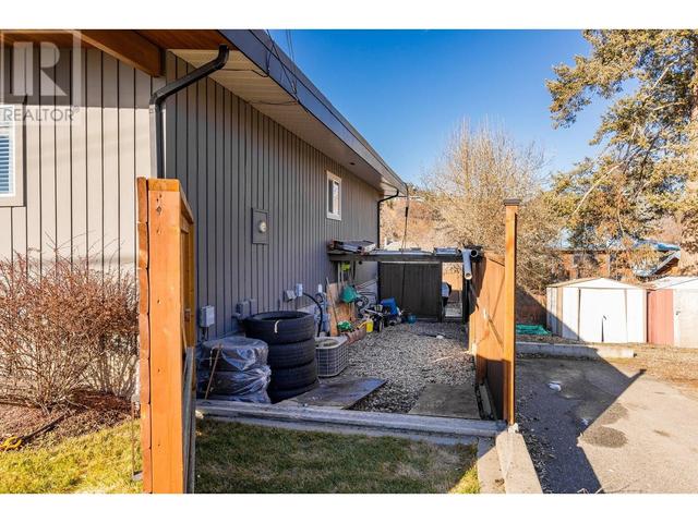 1434 Gaddes Avenue, House detached with 3 bedrooms, 2 bathrooms and 6 parking in Kelowna BC | Image 35