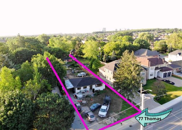 77 Thomas St, House detached with 3 bedrooms, 1 bathrooms and 8 parking in Mississauga ON | Image 6