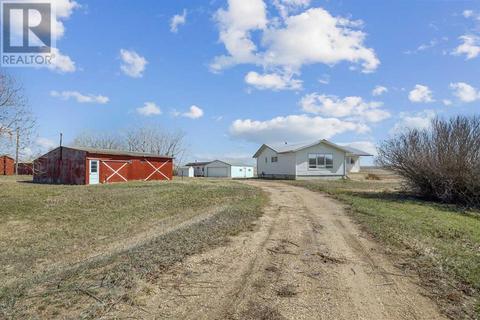 312031 Range Road 241, Rural Kneehill County, AB, T0M2A0 | Card Image