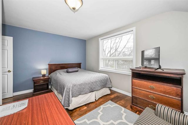 225 Elizabeth St, House detached with 5 bedrooms, 3 bathrooms and 5 parking in Guelph ON | Image 11