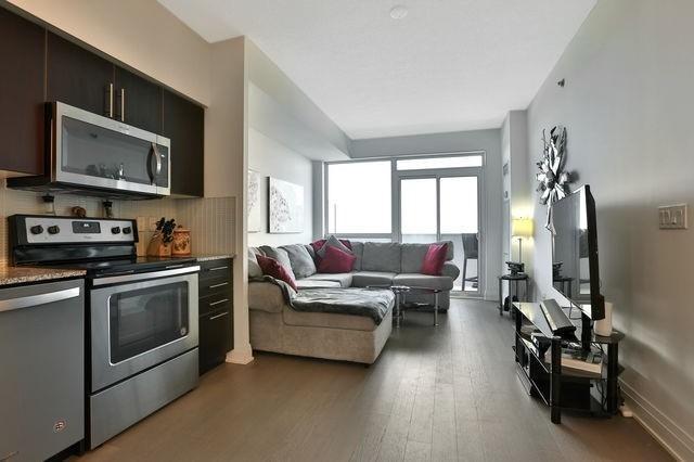 1707 - 55 Speers Rd, Condo with 1 bedrooms, 1 bathrooms and 1 parking in Oakville ON | Image 2