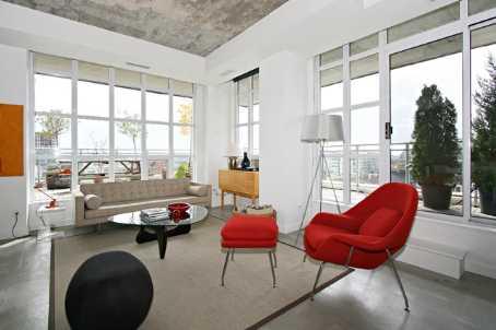 lph 802 - 19 Brant St, Condo with 3 bedrooms, 2 bathrooms and 1 parking in Toronto ON | Image 4