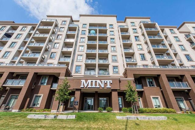 806 - 2490 Old Bronte Rd, Condo with 2 bedrooms, 2 bathrooms and 1 parking in Oakville ON | Image 1