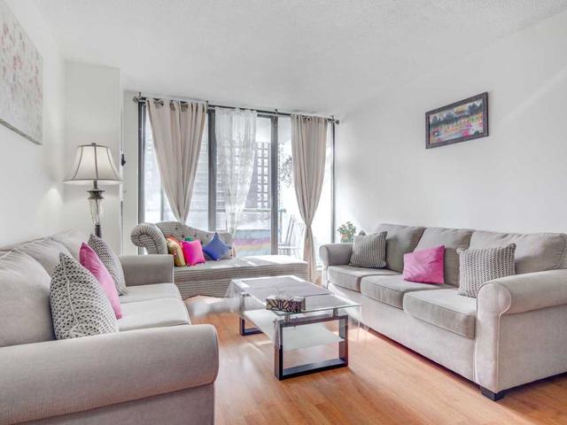 1006 - 4 Kings Cross Rd, Condo with 2 bedrooms, 1 bathrooms and 2 parking in Brampton ON | Image 21
