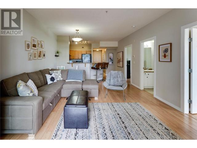 542 - 1088 Sunset Drive, Condo with 2 bedrooms, 2 bathrooms and 1 parking in Kelowna BC | Image 6