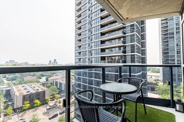 904 - 5 Valhalla Inn Rd, Condo with 2 bedrooms, 2 bathrooms and 1 parking in Toronto ON | Image 8