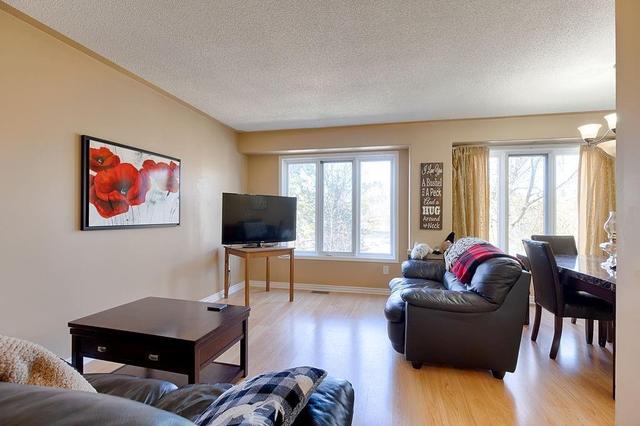 15 Vermont Meadows, Townhouse with 3 bedrooms, 2 bathrooms and 3 parking in Petawawa ON | Image 9