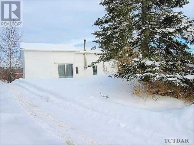 270 Hayes St, House detached with 2 bedrooms, 1 bathrooms and 8 parking in Kirkland Lake ON | Image 7