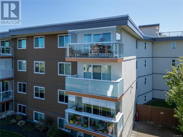 405 - 25 Government St, Condo with 2 bedrooms, 1 bathrooms and 1 parking in Victoria BC | Image 31