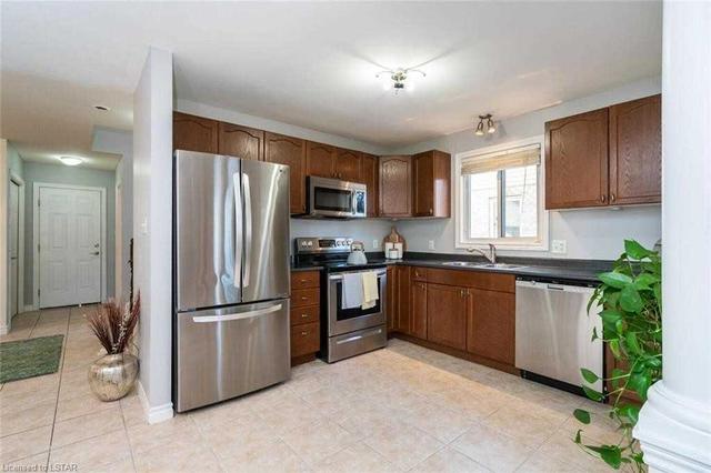 846 Queensborough Cres, House detached with 3 bedrooms, 3 bathrooms and 4 parking in London ON | Image 14