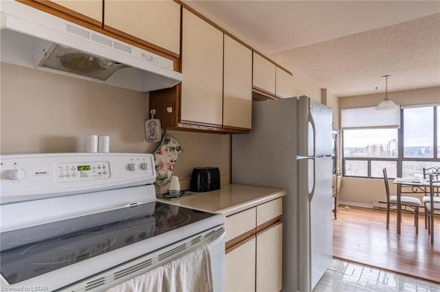 902 - 135 Baseline Road W, House attached with 2 bedrooms, 1 bathrooms and 1 parking in London ON | Image 9