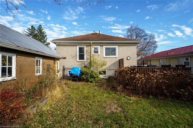 162 Alma Avenue, House detached with 2 bedrooms, 1 bathrooms and 3 parking in Greater Napanee ON | Image 27