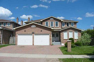 351 Valleymede Dr, House detached with 4 bedrooms, 4 bathrooms and 3 parking in Richmond Hill ON | Image 1