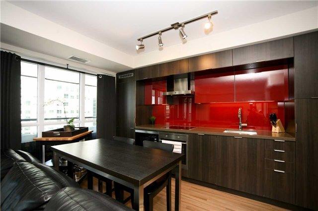 1003 - 300 Front St W, Condo with 1 bedrooms, 1 bathrooms and 1 parking in Toronto ON | Image 5