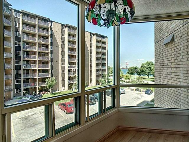308 - 3601 Riverside Dr, Condo with 2 bedrooms, 2 bathrooms and 1 parking in Windsor ON | Image 11