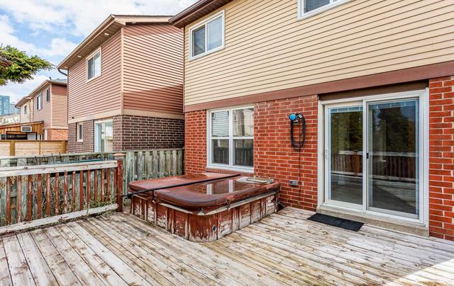 608 Galloway Cres, House attached with 3 bedrooms, 3 bathrooms and 4 parking in Mississauga ON | Image 35