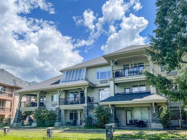 112 - 100 Bighorn Boulevard, Condo with 0 bedrooms, 0 bathrooms and null parking in Radium Hot Springs BC | Image 3