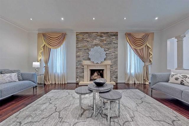 45 Eastdale Cres, House detached with 5 bedrooms, 5 bathrooms and 4 parking in Richmond Hill ON | Image 5