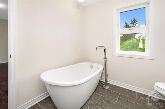 183 Presland Road, House other with 0 bedrooms, 0 bathrooms and 4 parking in Ottawa ON | Image 16