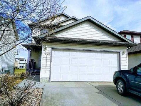 16311 92 Street Nw, House detached with 2 bedrooms, 3 bathrooms and 2 parking in Edmonton AB | Card Image